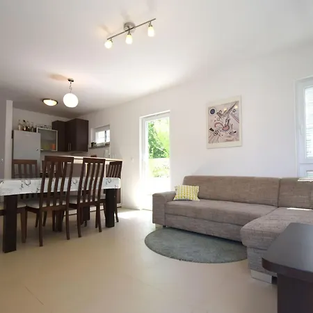 Apartament Rosemary By Interhome
